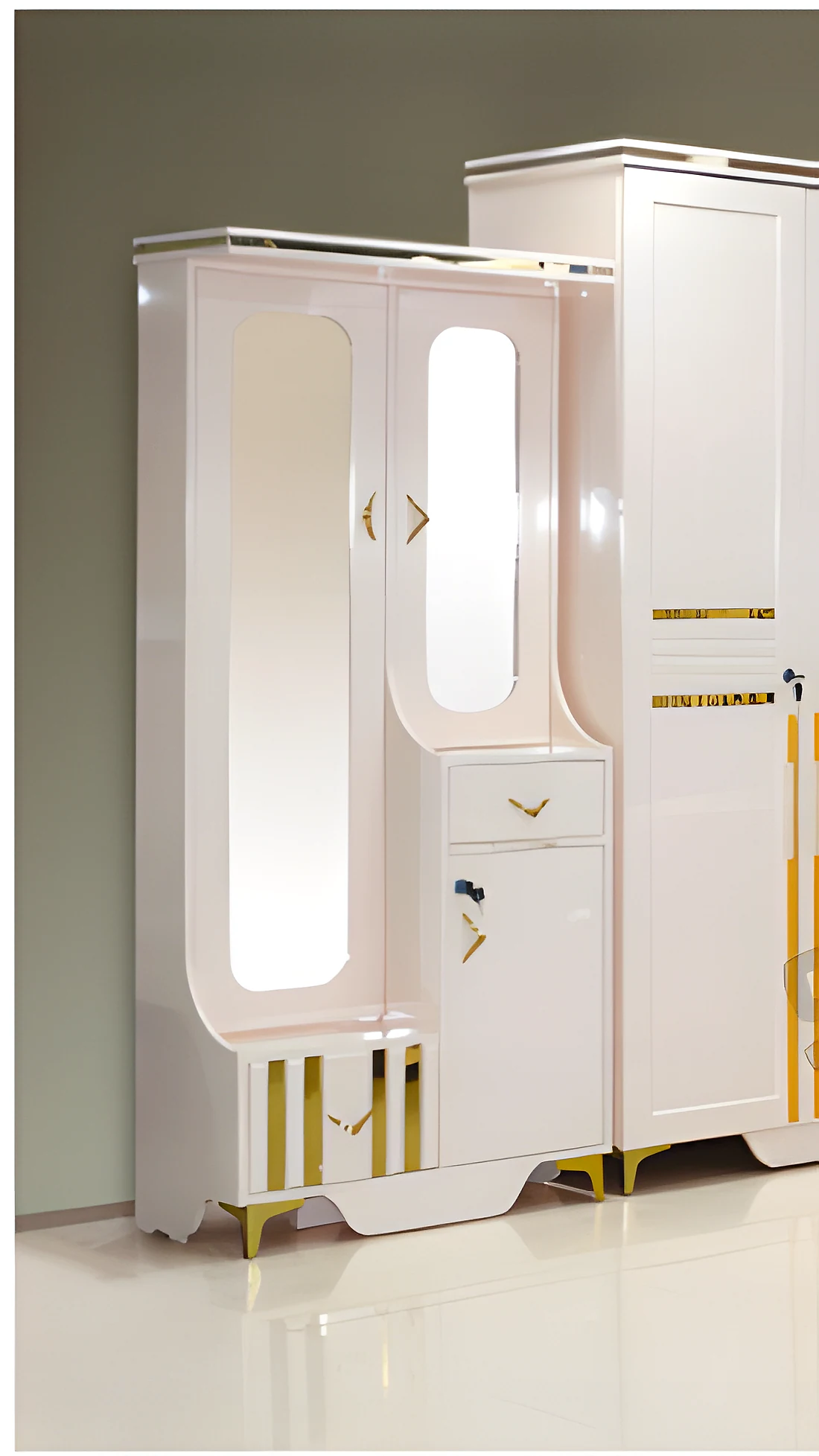 Aspen Dresser