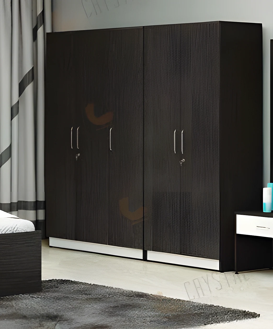 Wardrobe 3 Door 1
