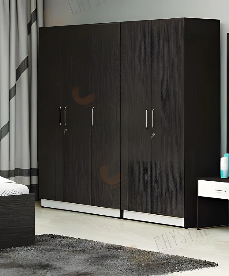 Wardrobe 3 Door 1