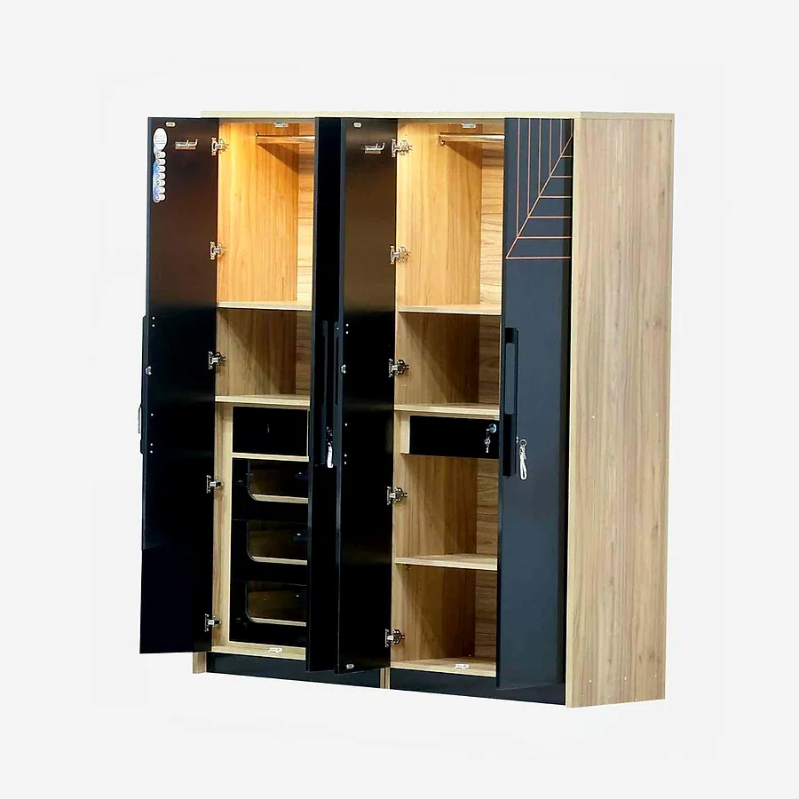 Korus Wardrobe